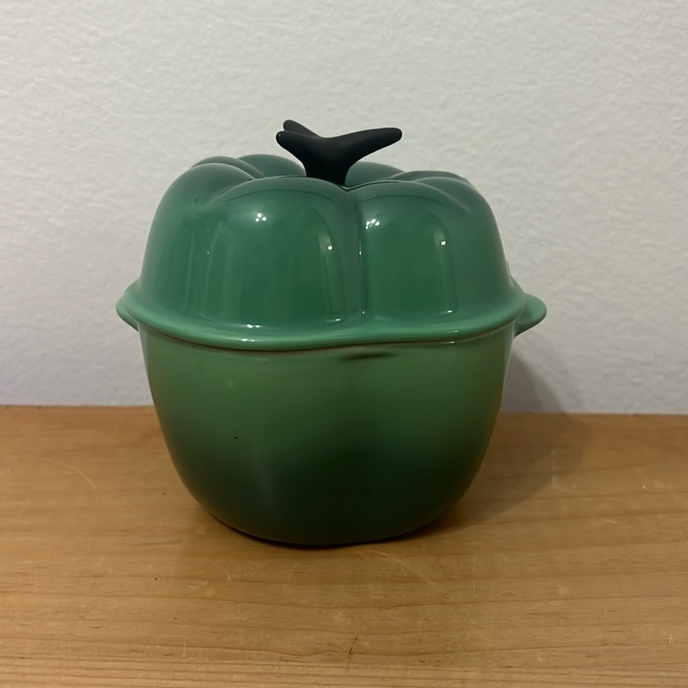 Le Creuset Green Bell Pepper